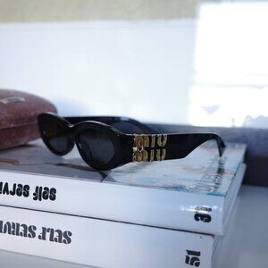 Miu Miu Sunglasses (2023)